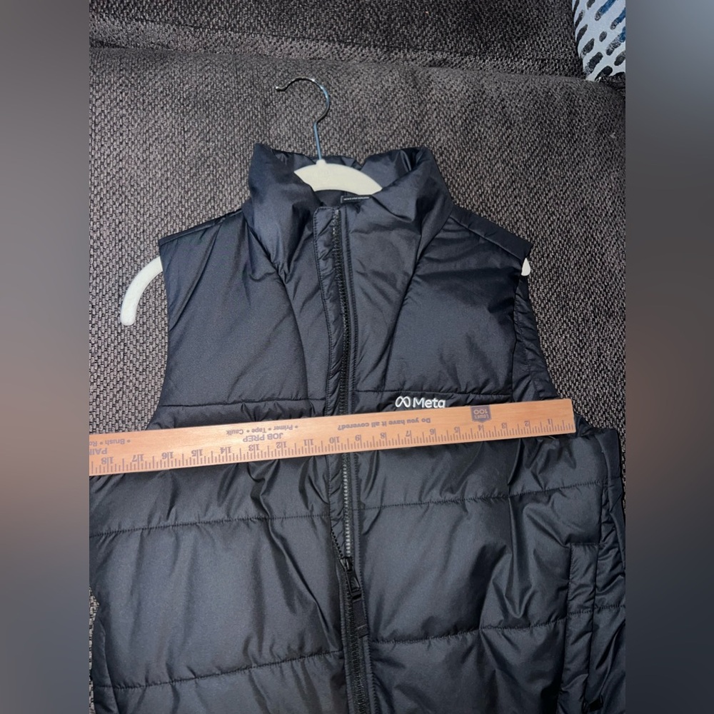 North Face insulated vest black L NWT - Picture 7 of 7